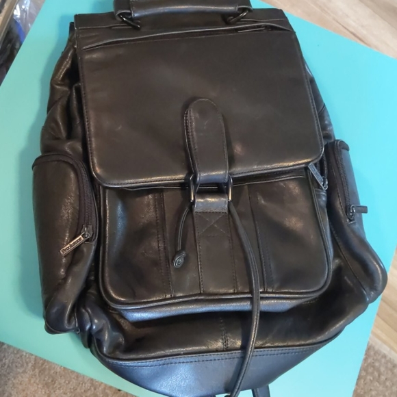 Brookstone | Bags | Brookstone Beautiful Leather Backpack  display picture 3